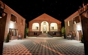 Royal Palace Hotel